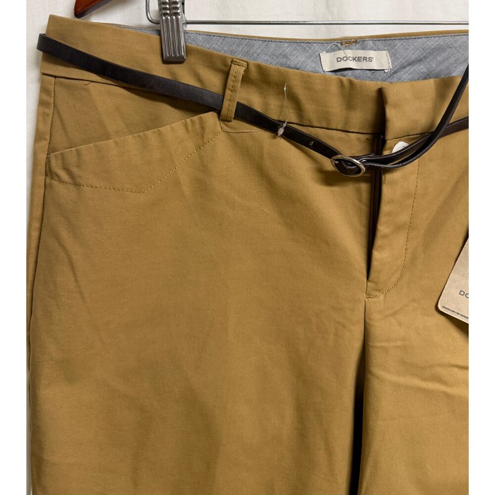 Dockers Womens Khaki Pants Size 16 Metro Capri Stretch Crop Slash Pockets New - Picture 3 of 11